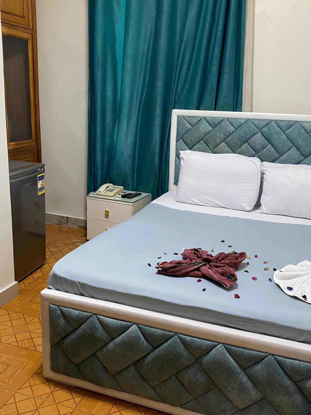 Abdeen Hostel *